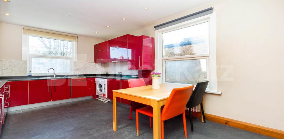 			3 Bedroom, 1 bath, 1 reception Maisonette			 Leasowes Road, Leyton 